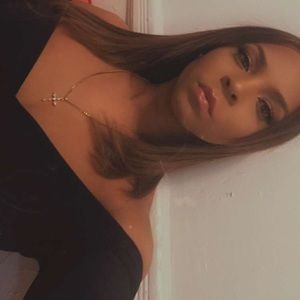Meet your Posher, Emely